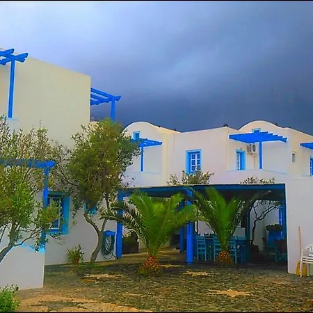 Studios Apartments Perivolos بيريفولّوس