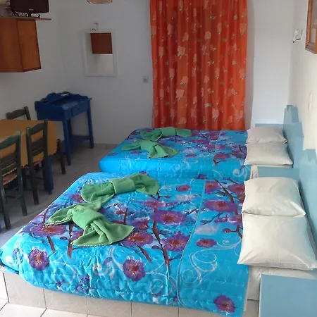 Studios Apartments Perivolos شقة فندقية