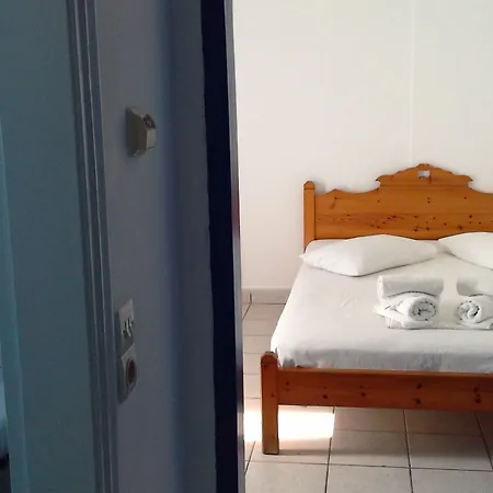 Studios Apartments Perivolos