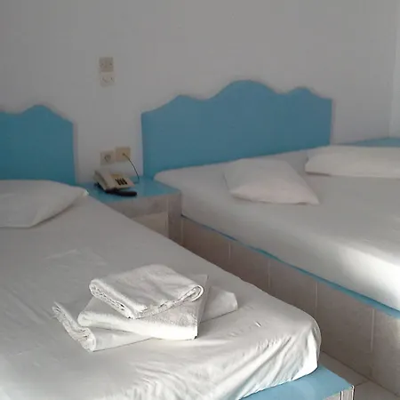 Studios Apartments Perivolos Aparthotel