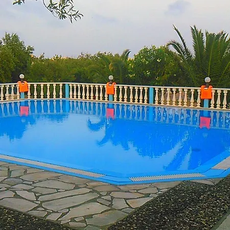 Studios Apartments Perivolos 3* Perivolos (Santorini)