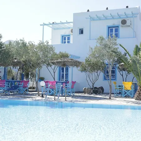 Studios Apartments Perivolos Aparthotel