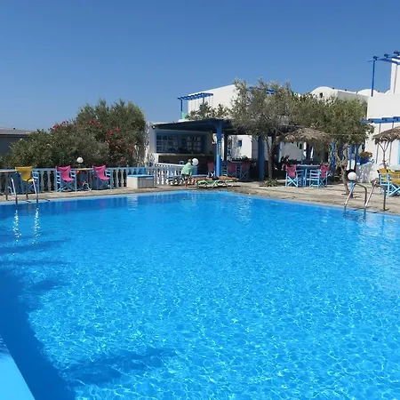 Studios Apartments Perivolos Aparthotel